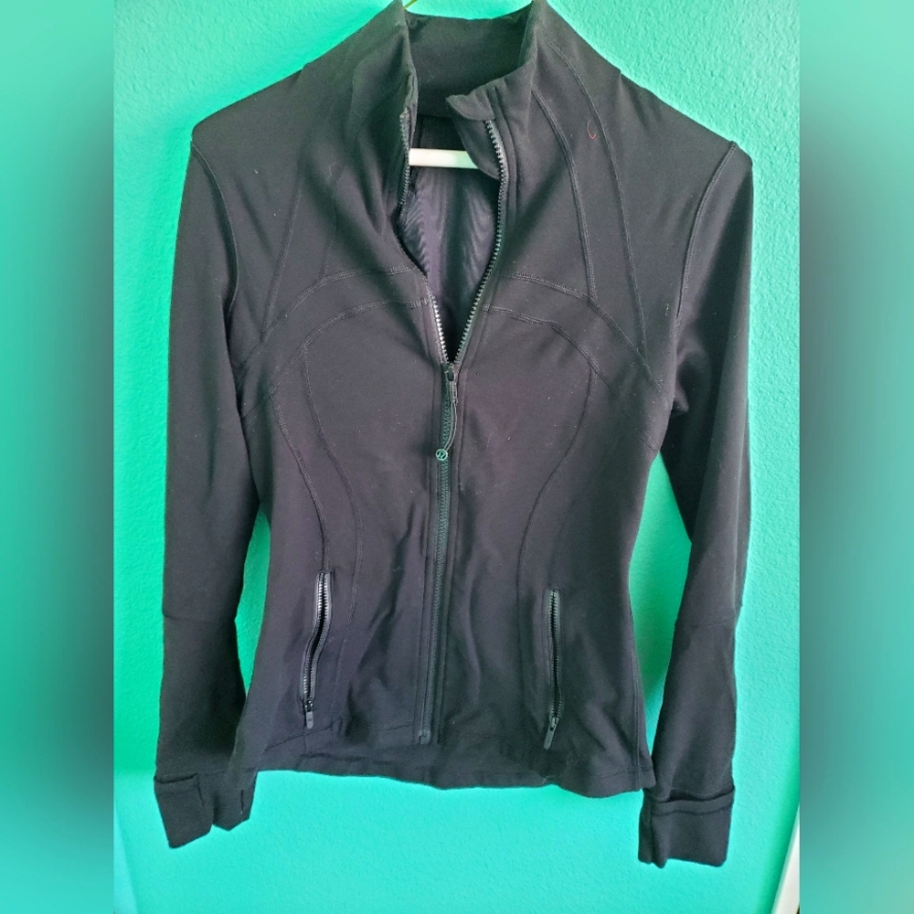 Stretchy Lululemon sports top